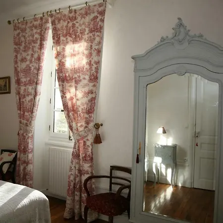 Le Castillet Vendégház Crémieu